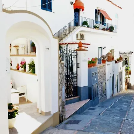 Lusi Capri House Apartment Exterior photo